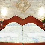 Danny\'S & Kali Pigi